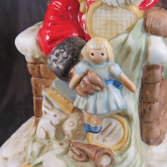 The Santa Claus Shoppe Enesco Santa In Chimney Porcelain Musical Figurine 1985 - Picture 11 of 16